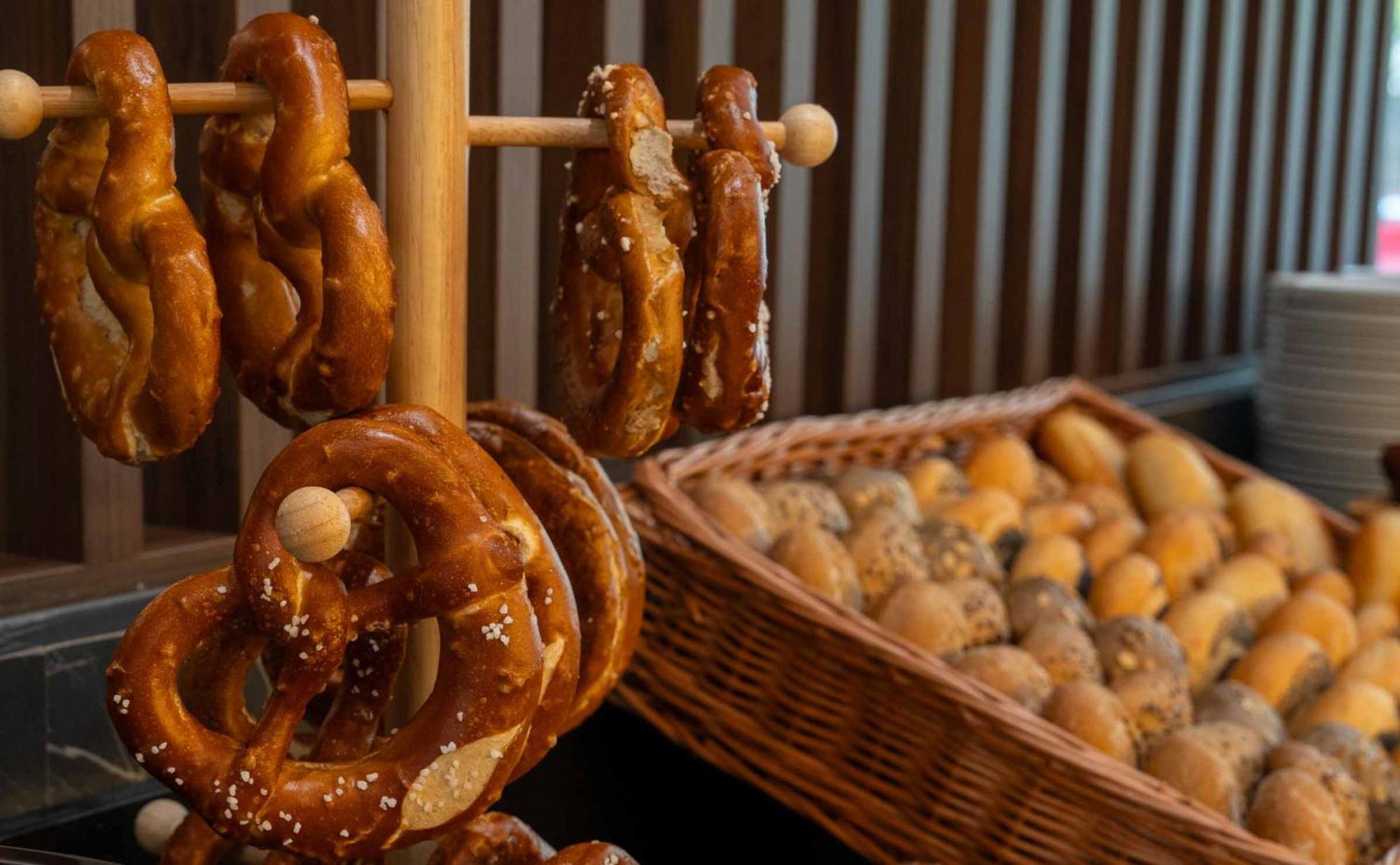 Plaza Premium Karlsruhe Hotel Екстериор снимка