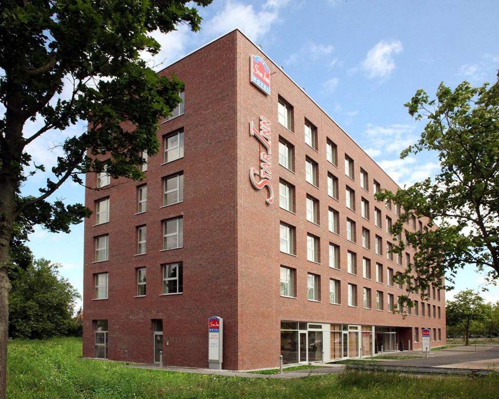 Plaza Premium Karlsruhe Hotel Екстериор снимка