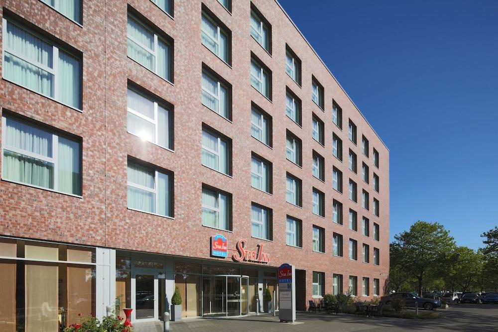 Plaza Premium Karlsruhe Hotel Екстериор снимка